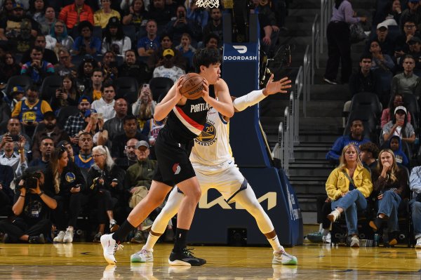 民间资本 媒体人: 这应该是杨瀚森生涯至今最难比赛 今天只能先从蓝领做起